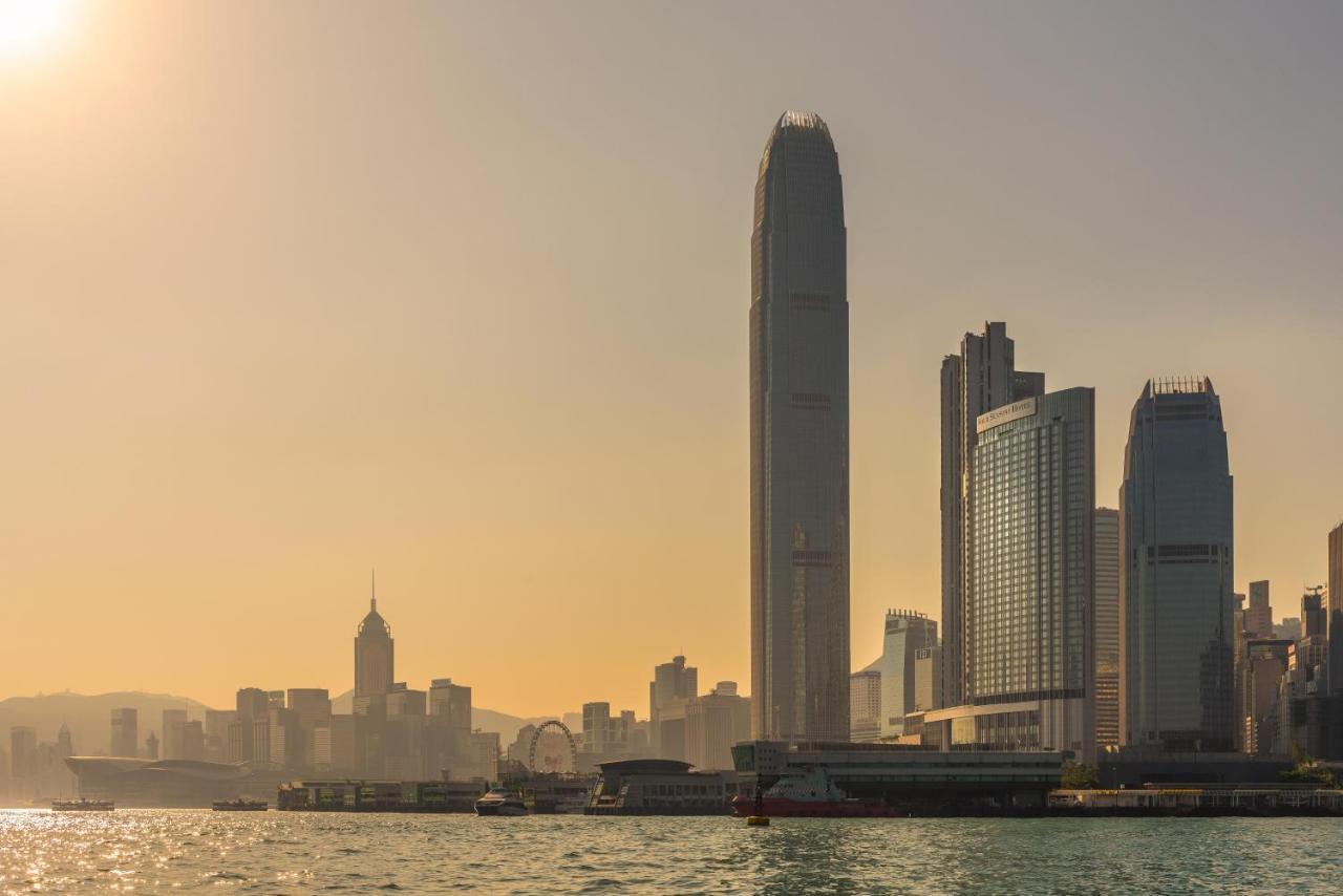 Four Seasons Hotel Hong Kong Exterior foto